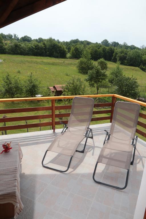 Отель Casa Lacul Mierlei Совата Экстерьер фото
